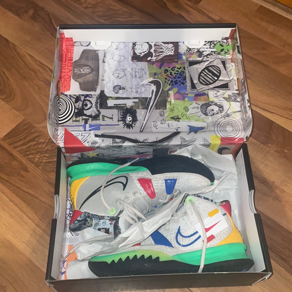 Kyrie 7 Basketball Shoes